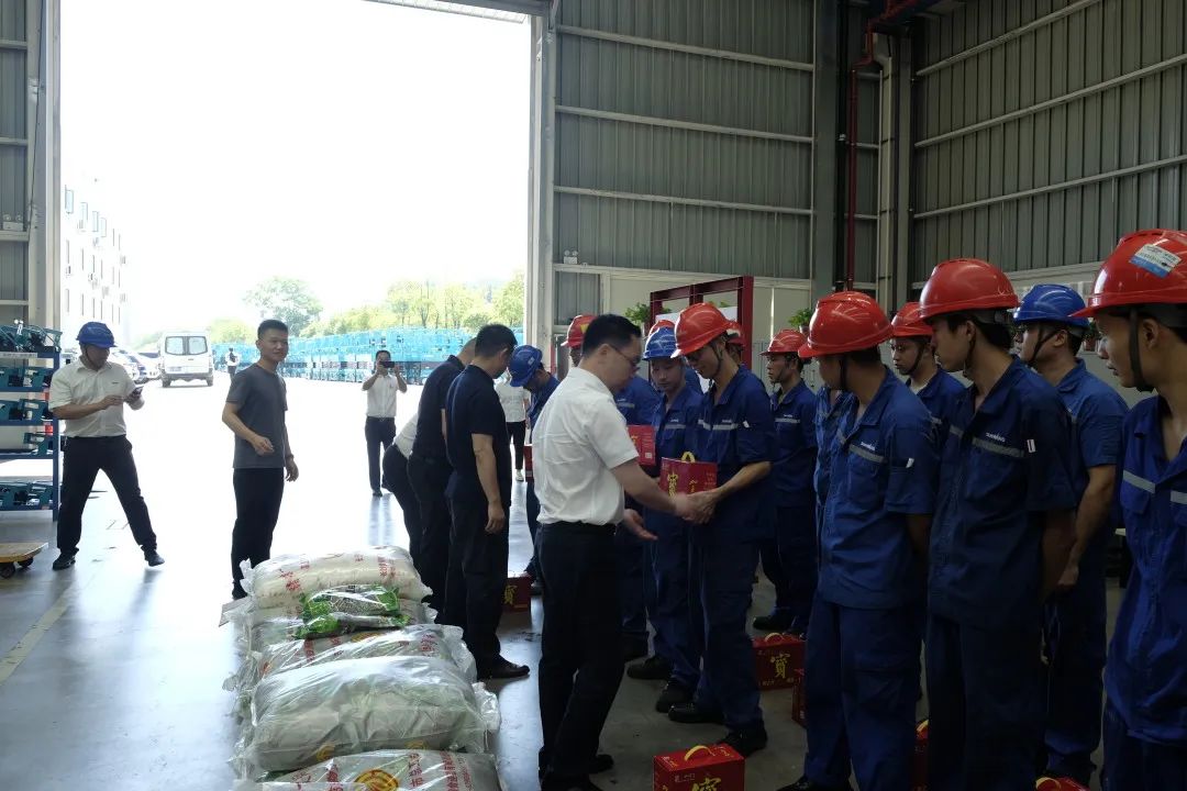 长沙市总工会慰问新宝GG智能一线员工