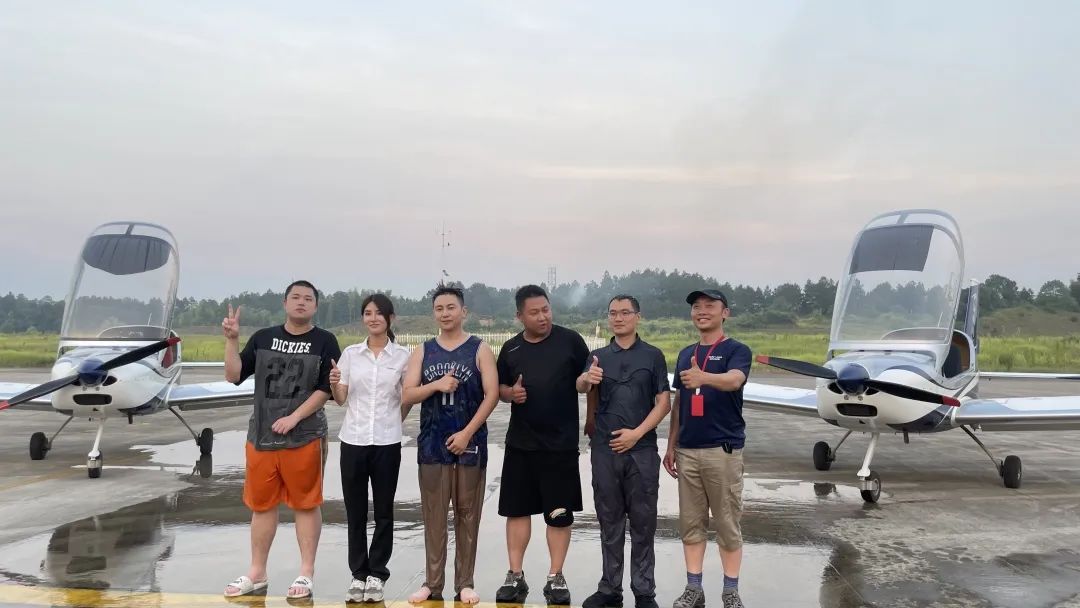 冲上云霄！湖南新宝GG通航学员成功单飞